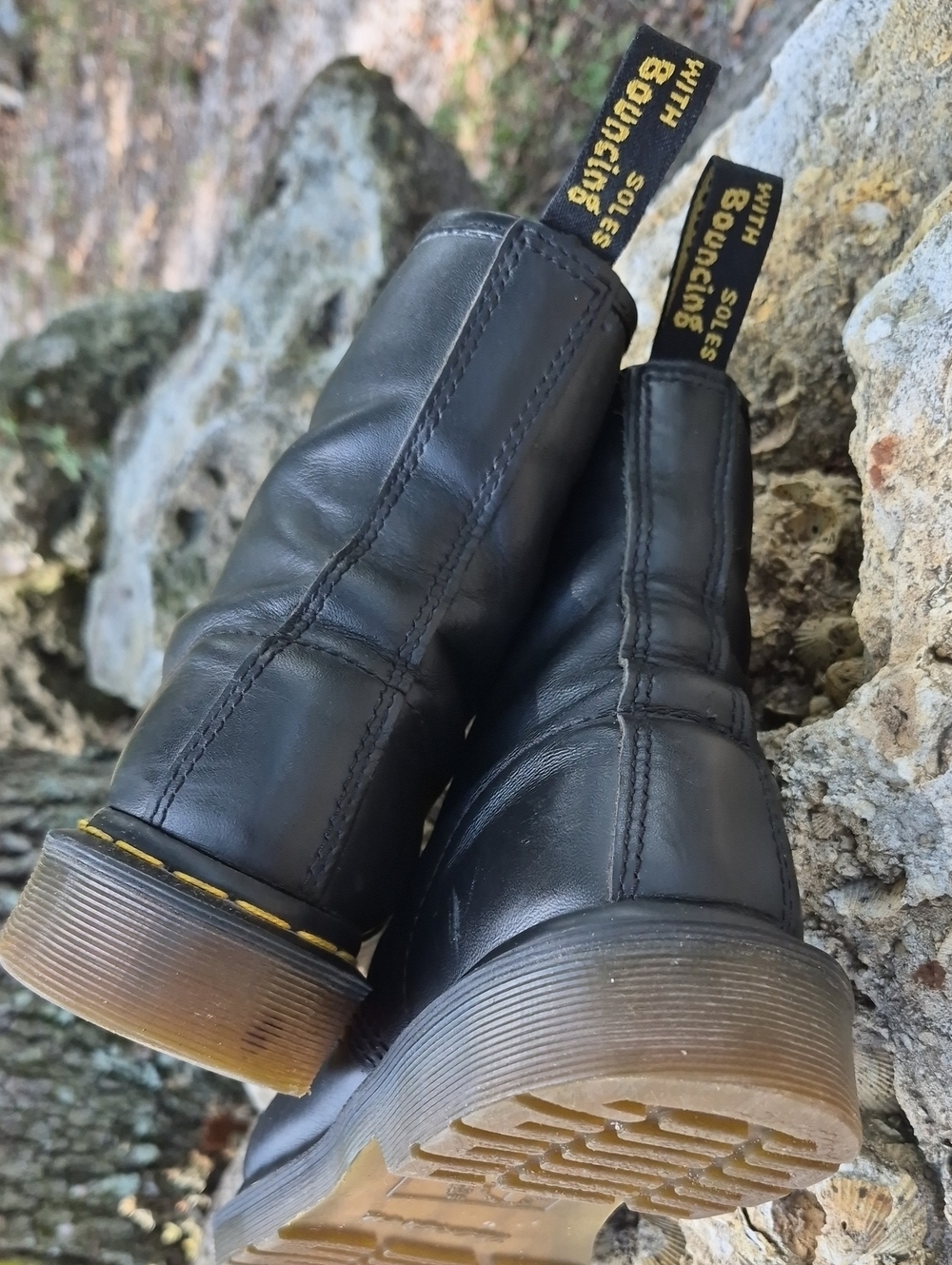 Dr. Martens The Original Air Cushion Sole Lace Up - Picture 4 of 12